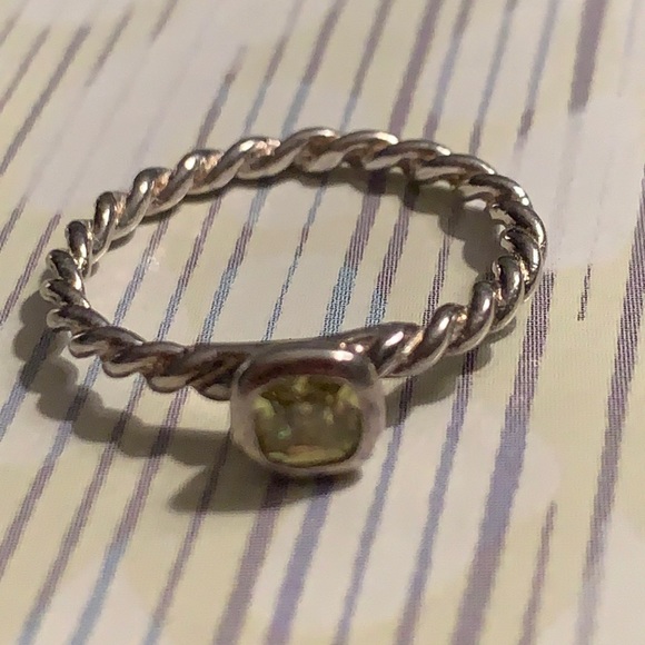 925 Silver Ring - Picture 3 of 7